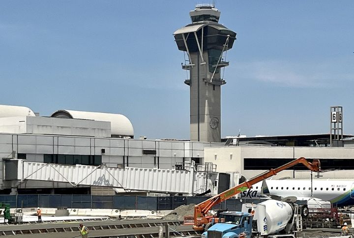 Los Angeles International Airport (LAX), Los Angeles, CA