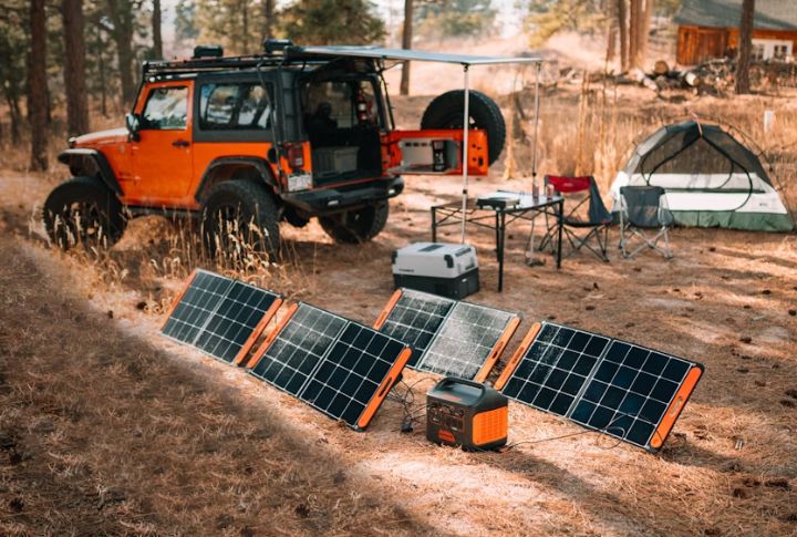 Solar Panels Like Renogy Foldables Are Becoming Standard Gear