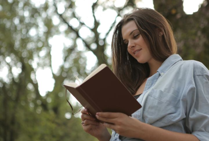 Women Report Higher Life Satisfaction When Single