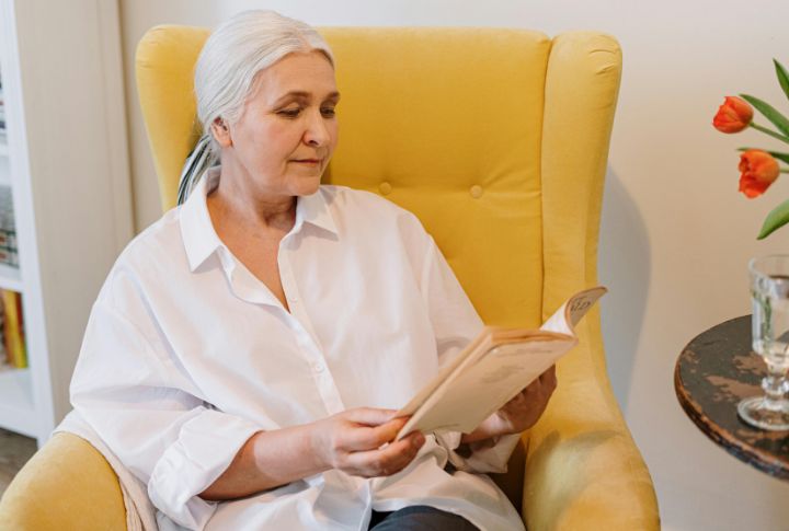 Women Age Alone With Greater Confidence